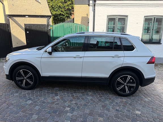 Volkswagen Tiguan 4 of 11
