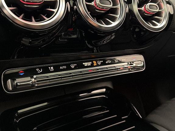 Mercedes-Benz A35 27 of 30