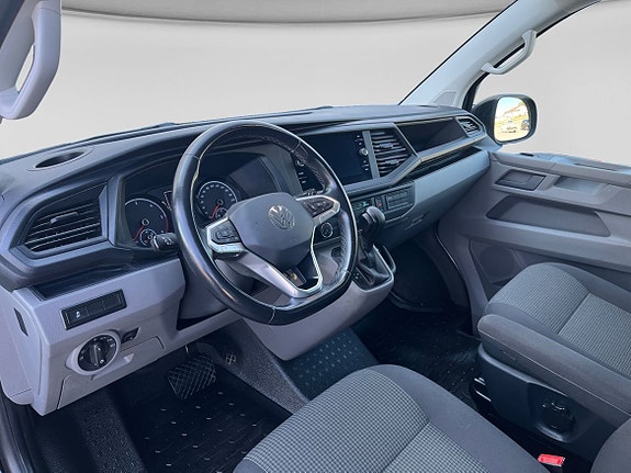 Volkswagen Transporter 10 of 16