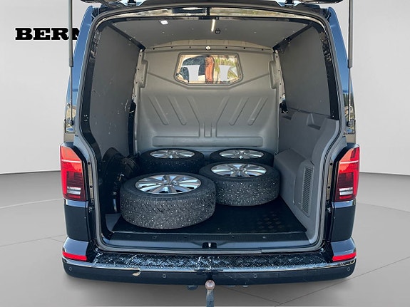 Volkswagen Transporter 16 of 16