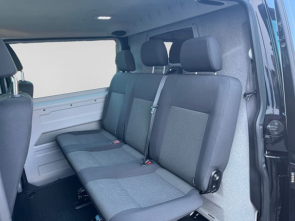 Volkswagen Transporter 13 of 16