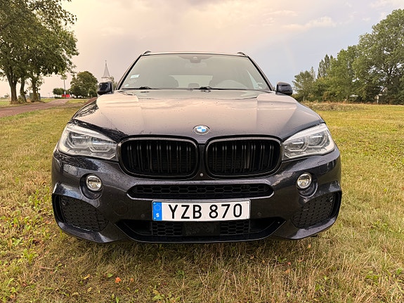 BMW X5 18 of 18