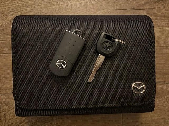 Mazda 2 11 of 12