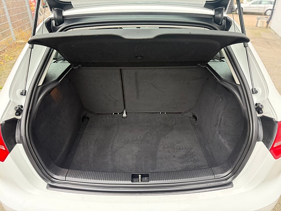 Audi A3 4 of 8