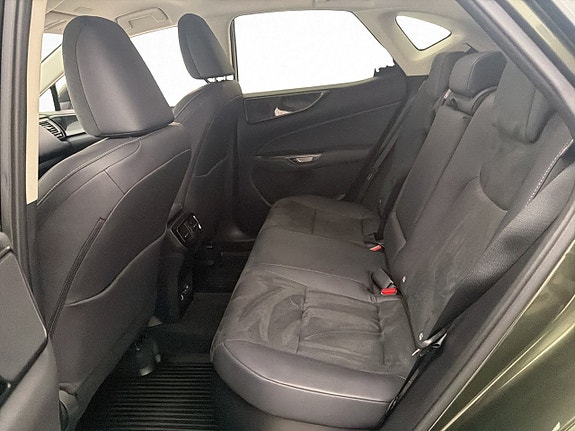 Lexus NX350h 17 of 30