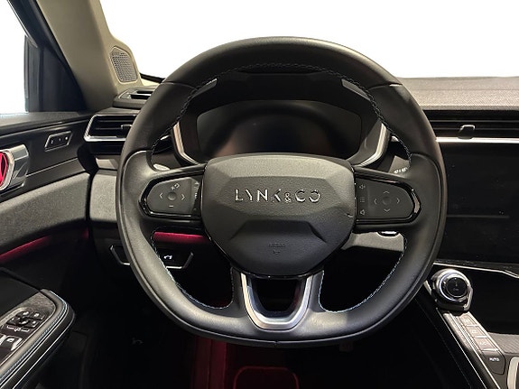 Lynk & Co 01 10 of 18
