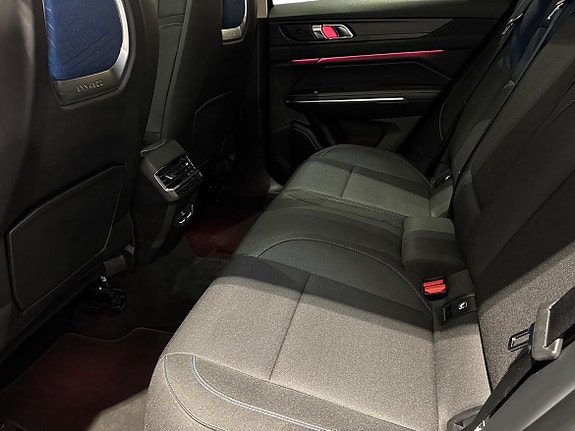 Lynk & Co 01 6 of 18