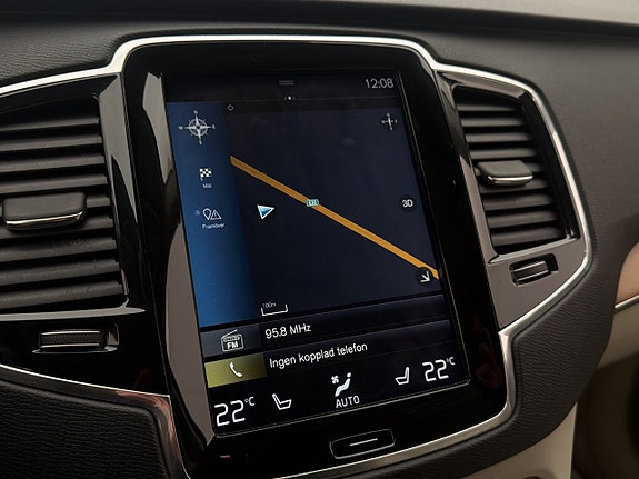 Volvo XC90 19 of 30