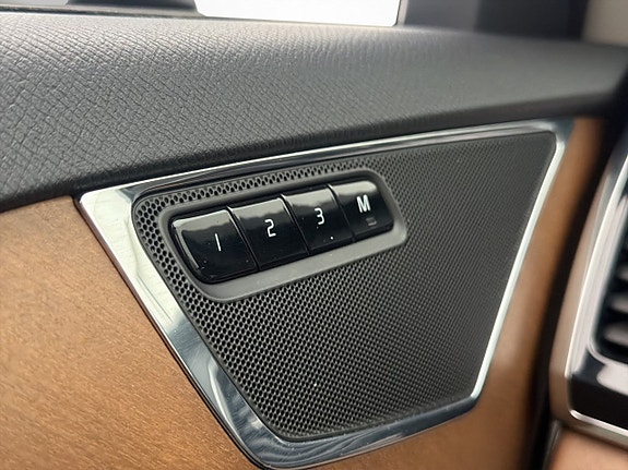 Volvo XC90 13 of 30