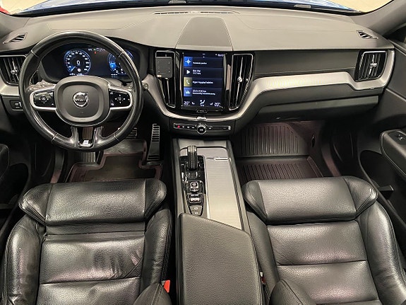 Volvo XC60 11 of 27