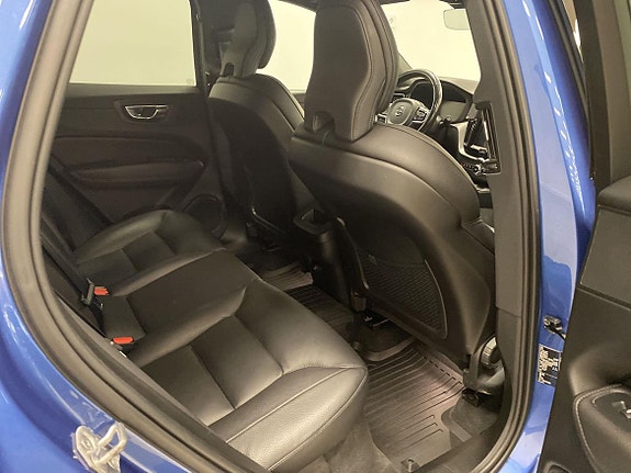 Volvo XC60 16 of 27