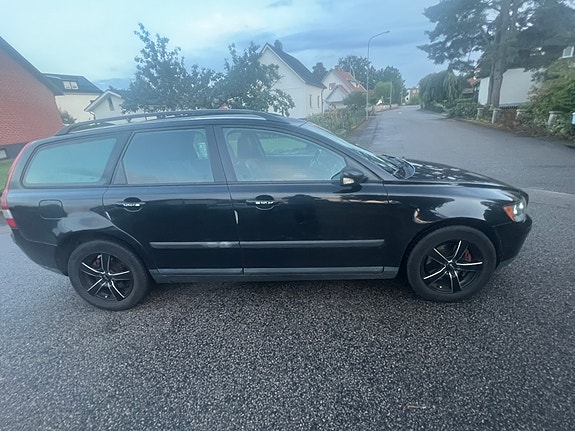 Volvo V50 5 of 5