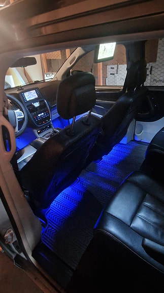 Lancia Voyager 15 of 19