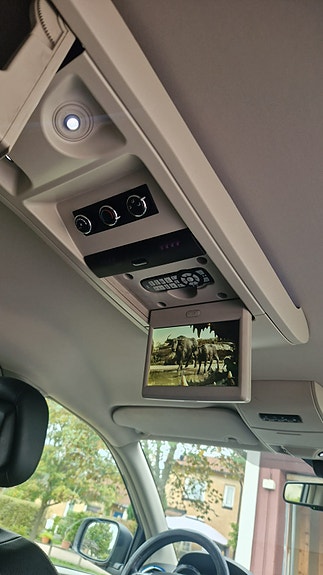 Lancia Voyager 13 of 19