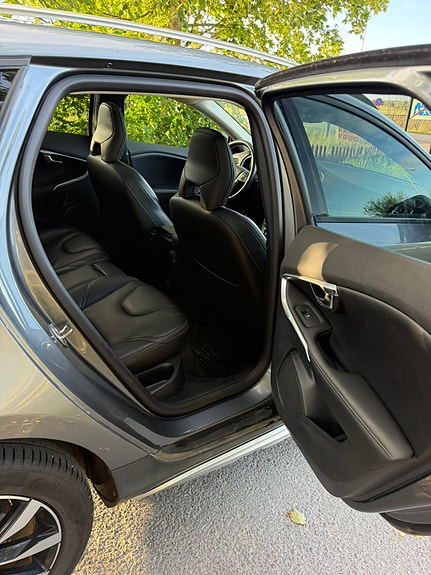 Volvo V40 Cross Country 10 of 12
