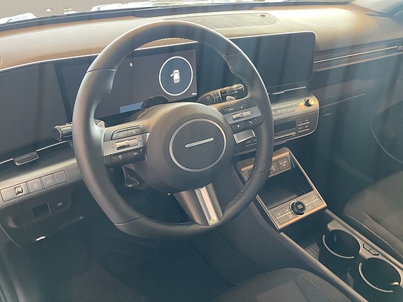 Hyundai Kona 11 of 15
