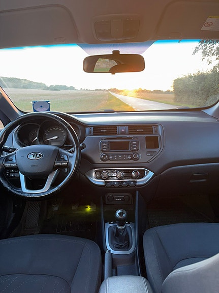 Kia Rio 11 of 14