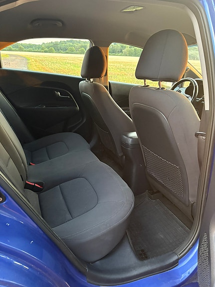 Kia Rio 10 of 14