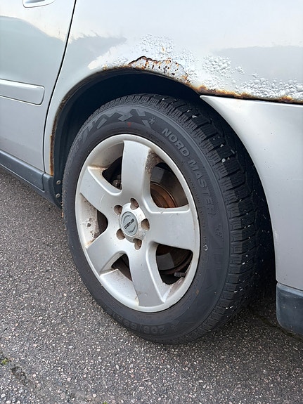 Volvo V70 7 of 9