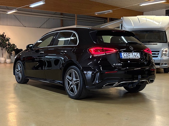 Mercedes-Benz A250 e 14 of 30