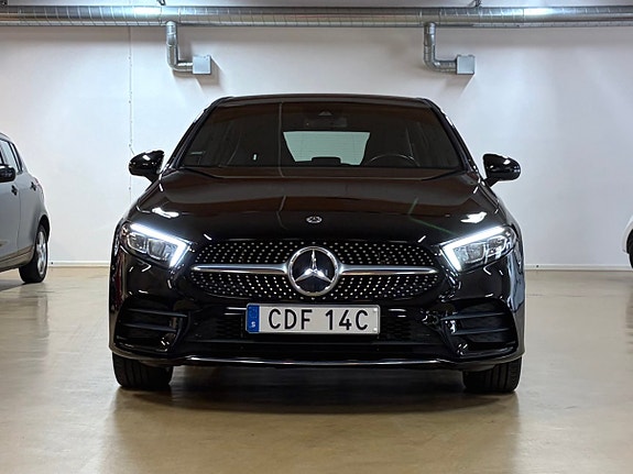 Mercedes-Benz A250 e 7 of 30