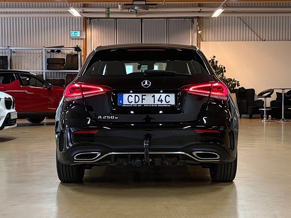 Mercedes-Benz A250 e 15 of 30