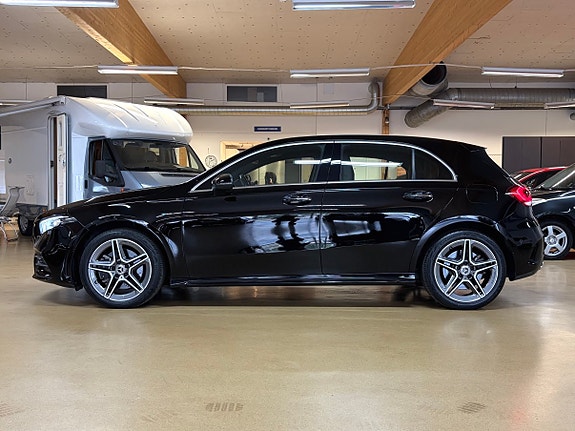 Mercedes-Benz A250 e 12 of 30