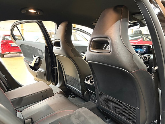 Mercedes-Benz A250 e 19 of 30