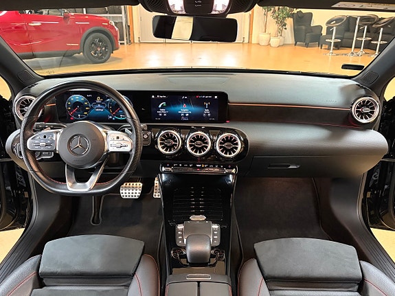 Mercedes-Benz A250 e 4 of 30