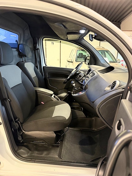 Renault Kangoo Express 13 of 22