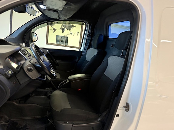Renault Kangoo Express 11 of 22