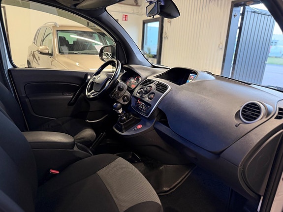 Renault Kangoo Express 15 of 22