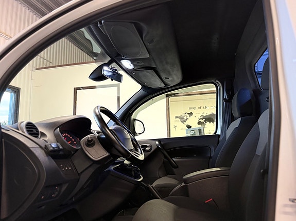 Renault Kangoo Express 12 of 22