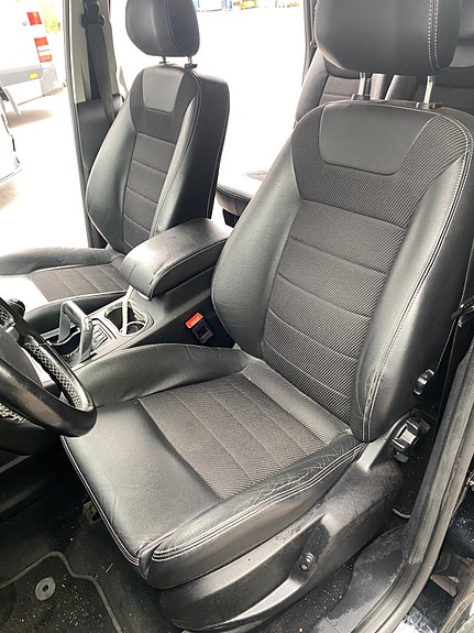 Ford S-MAX 5 of 6