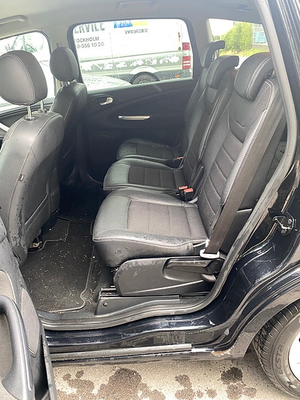 Ford S-MAX 6 of 6