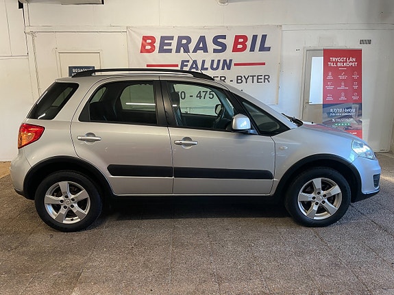 Suzuki SX4 2 of 20