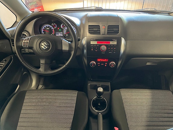 Suzuki SX4 11 of 20