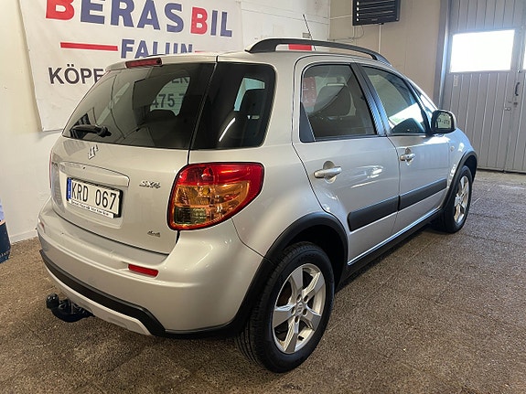Suzuki SX4 3 of 20