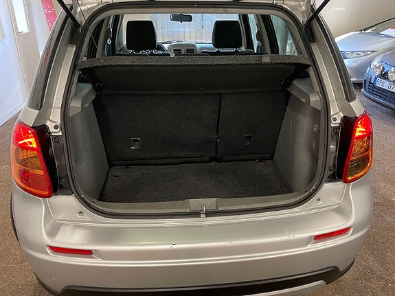 Suzuki SX4 17 of 20