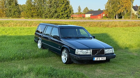 Volvo 940 2 of 3