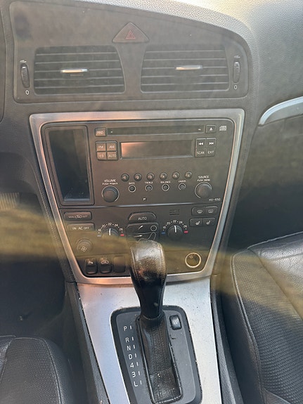 Volvo V70 7 of 11