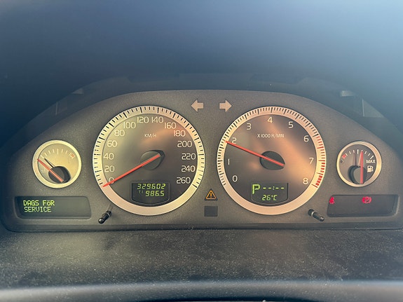 Volvo V70 8 of 11