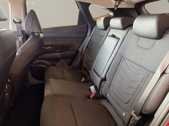 Hyundai Tucson 11 of 14