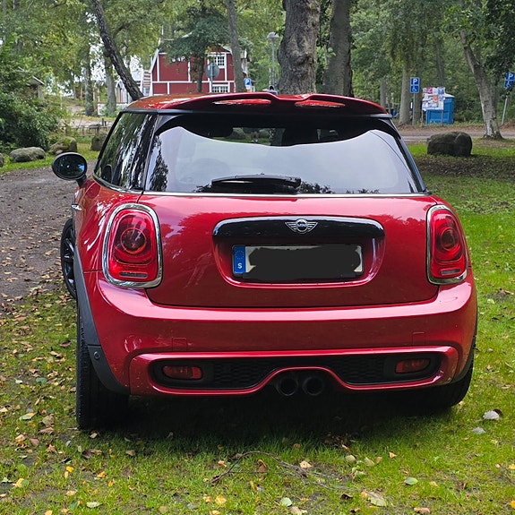 MINI Cooper SD 5 of 10