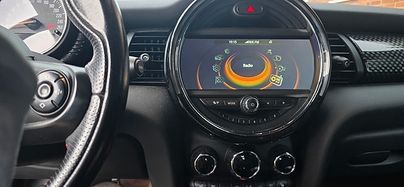 MINI Cooper SD 6 of 10