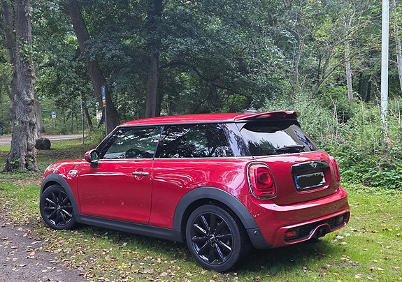 MINI Cooper SD 3 of 10