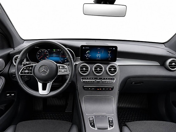 Mercedes-Benz GLC300 e 9 of 13