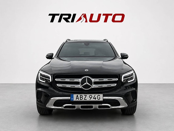 Mercedes-Benz GLC300 e 2 of 13