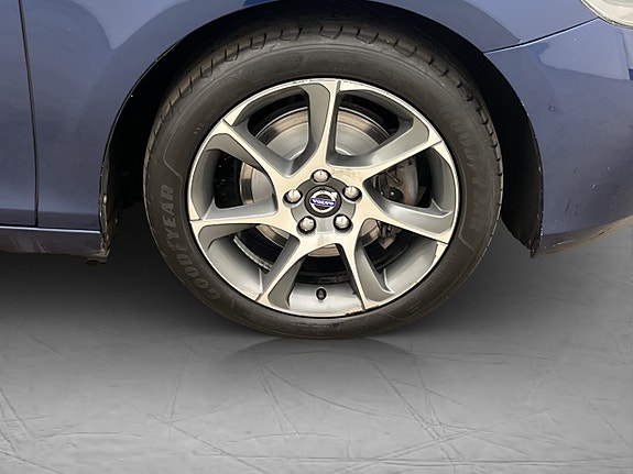 Volvo V40 27 of 27
