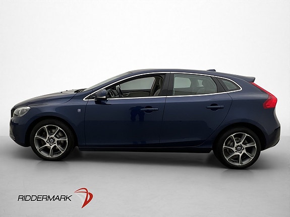 Volvo V40 4 of 27